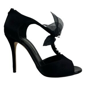 OSCAR DE LA RENTA Black Heels Stiletto floral detail and beaded T-strap 37 1/2